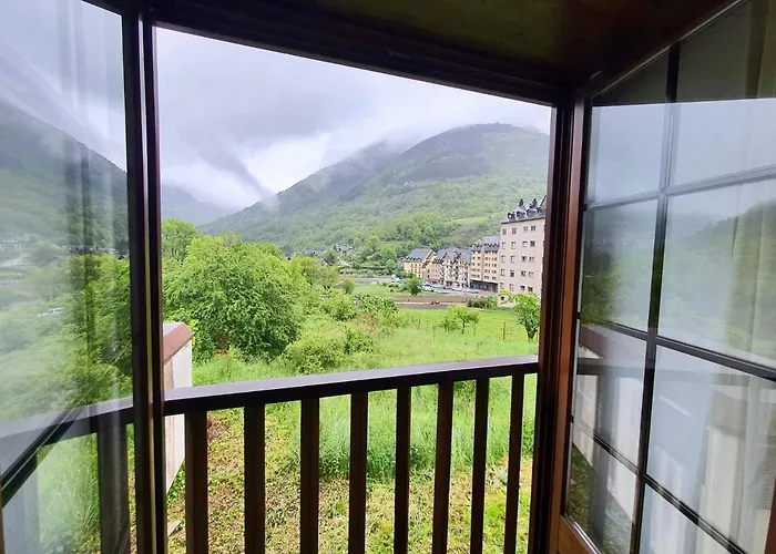 V Aparthotel